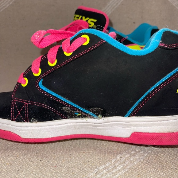 Heelys youth size 3 - Picture 5 of 7